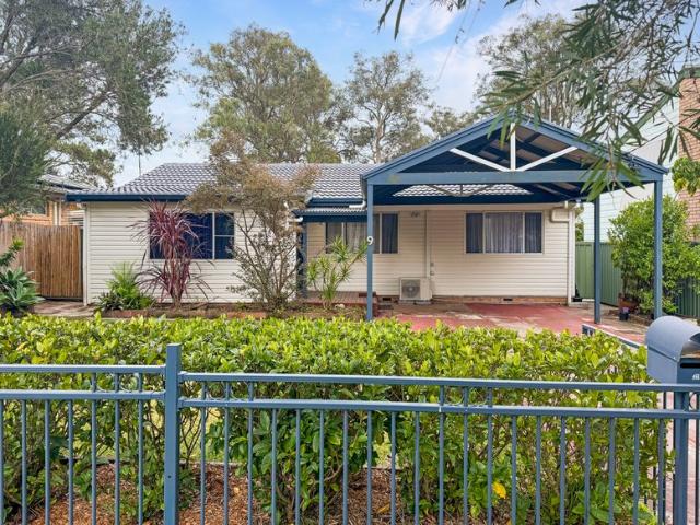 Family Home Close to Shops & Schools