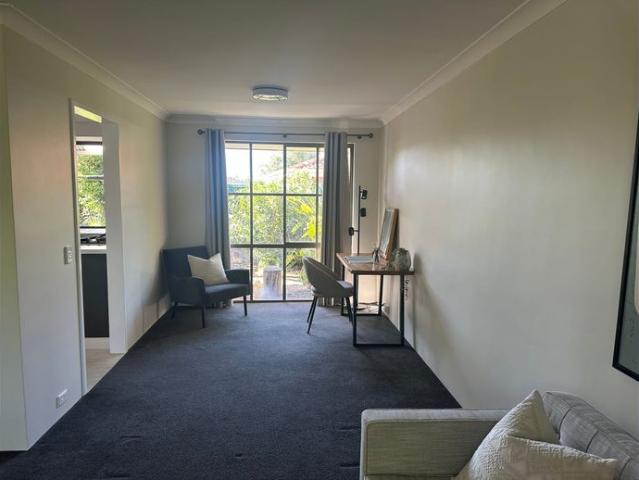 FAMILY HOME FOR SHORT LEASE