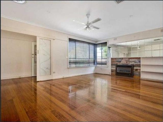 Family Home for Rent – 2 Dugdale Street, Bacchus Marsh, VIC 3340