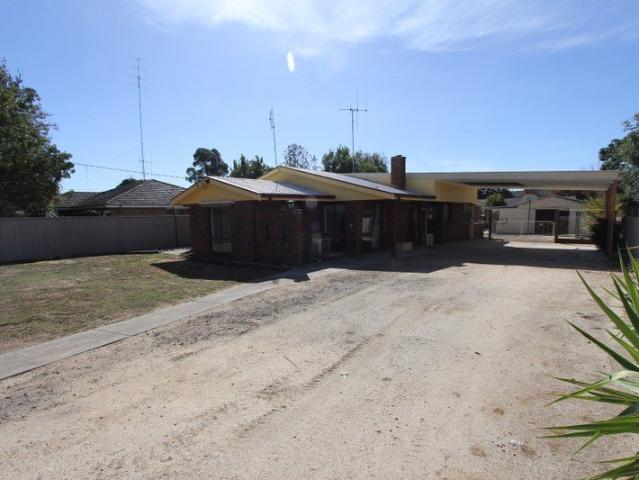 Family Home in the Country!