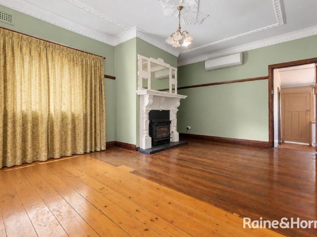 Family Home in the Heart of Braidwood