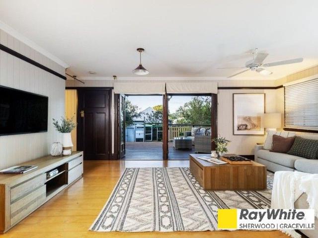 Family Home in the Heart of Graceville