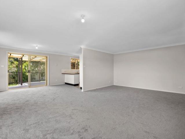 Family home in the heart of Forresters Beach