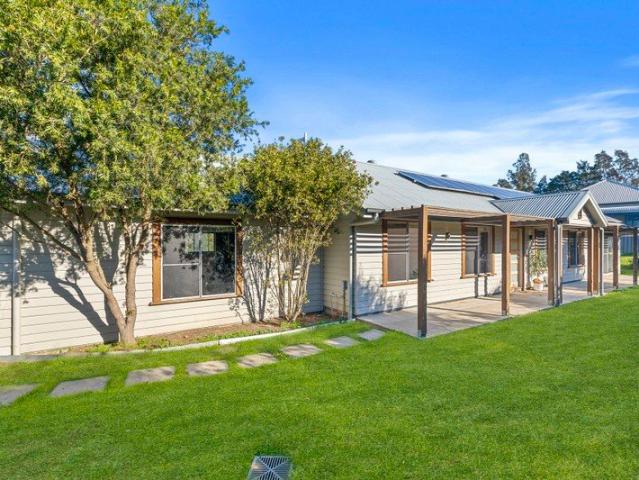 Family Home in the Heart of Lochinvar