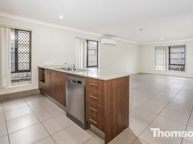 FAMILY HOME IN THE HEART OF NORTH LAKES