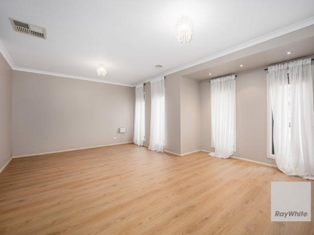 Family Home in the Heart of Taylors Hill