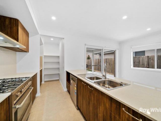 Family home in the heart of the Monterea Estate!