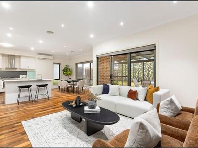 Family Home in the Mckinnon Secondary College Zone