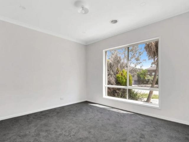 Family Home in the Sought After Hawkstowe Estate