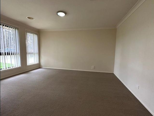 FAMILY HOME IN THURGOONA