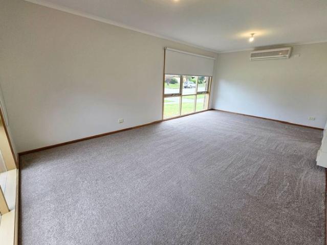 FAMILY HOME IN TOP LOCATION!