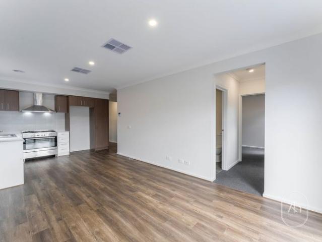 Family Home in Truganina I 3Bed 2Bath 1Car