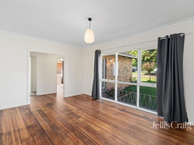 Family Home in View Bank College School Zone