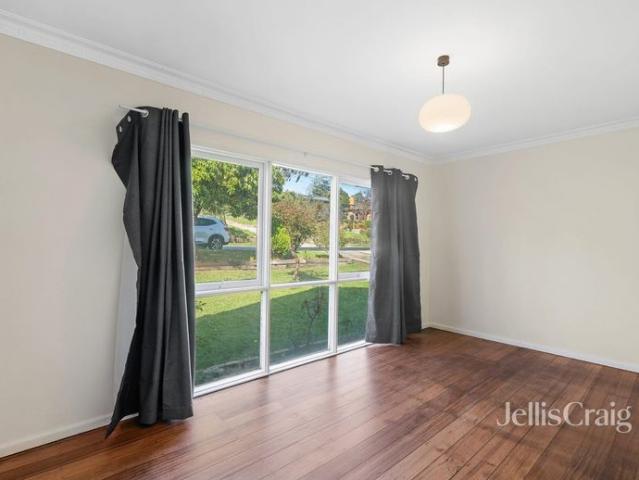 Family Home in View Bank College School Zone