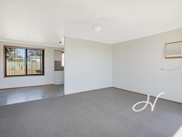 FAMILY HOME IN WOODBERRY