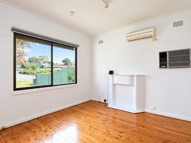 Family Home in a Convenient Greenacre Location