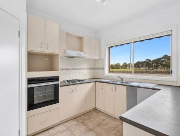Leopold, Greater Geelong, Victoria - Garden