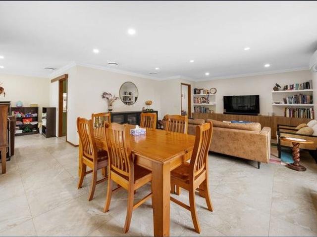 FAMILY HOME IN A GREAT LOCATION