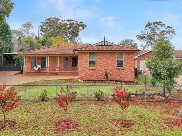 FAMILY HOME IN A PEACEFUL LOCATION