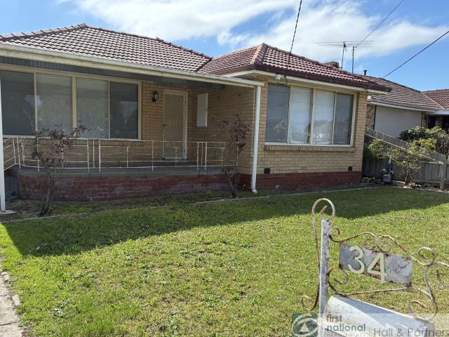 Family Home in a Prime location with gardening included