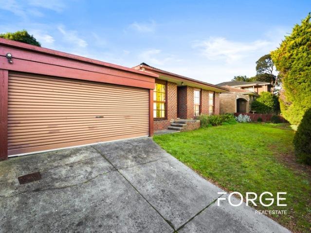 Family Home in a Prime Wantirna Location Walk to Shops, Schools & Parks