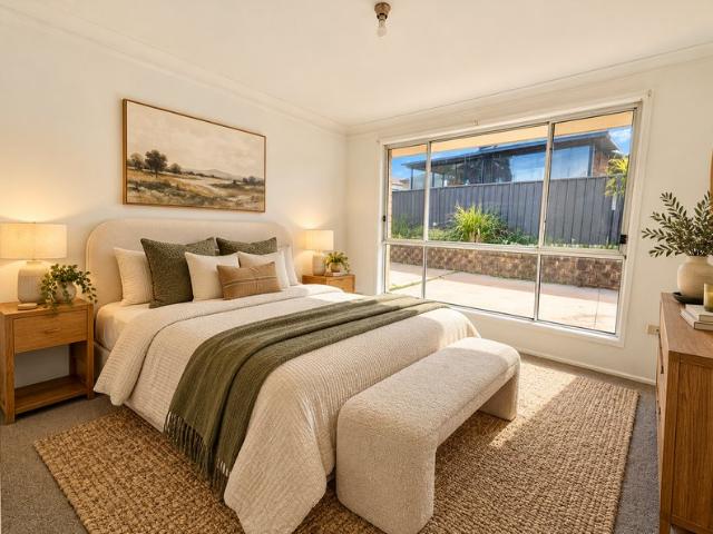 Family Home in a Private Battle axe Block!