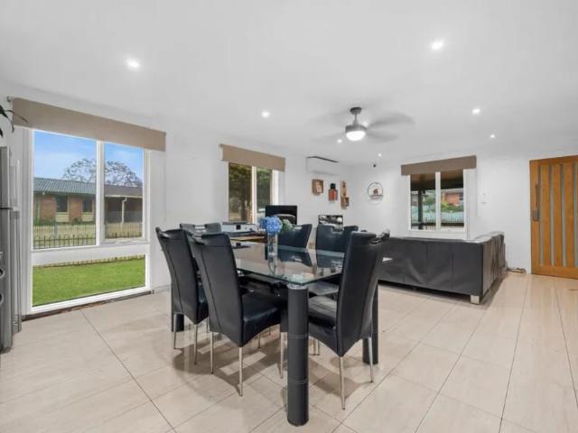 Family Home in a Quiet Cul de Sac!