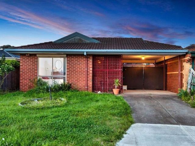 Family Home in a Quiet Delahey Court