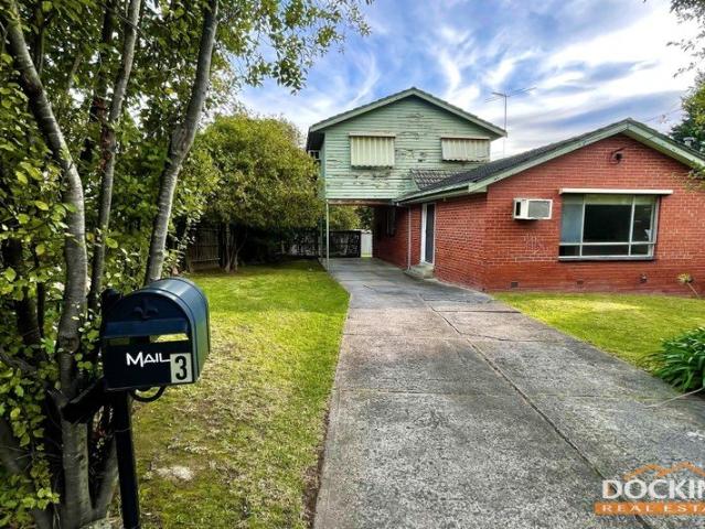 Family Home in a Sought After Location!