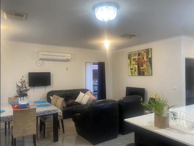 FAMILY HOME IN AN IDEAL LOCATION !