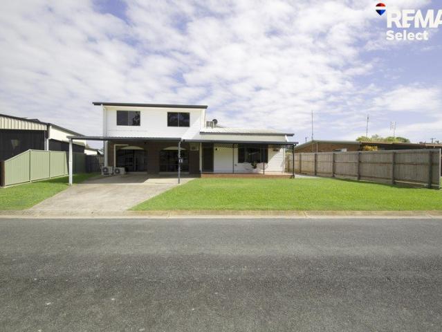 Family home in Andergrove with a pool and shed!