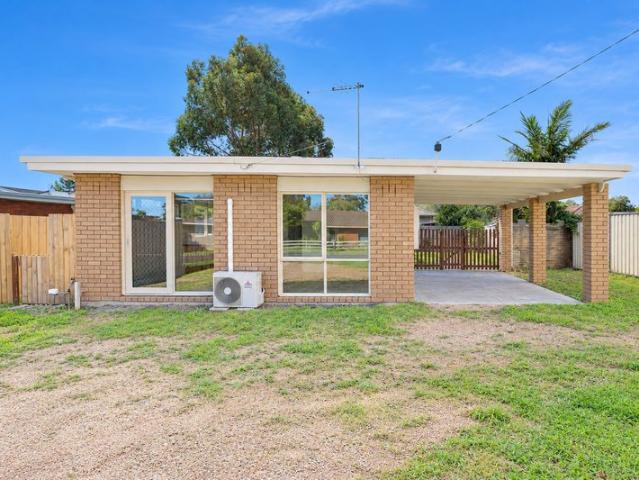Relaxed Coastal Living in the Heart of Beachside Rosebud