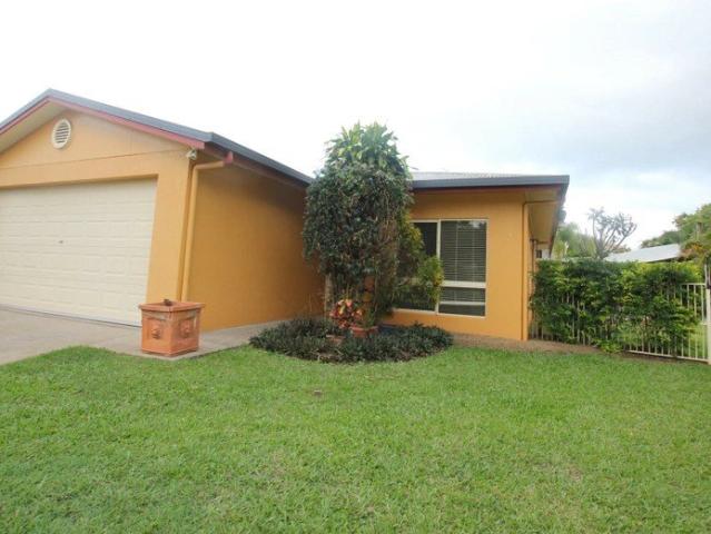 FAMILY HOME IN BRINSEAMD