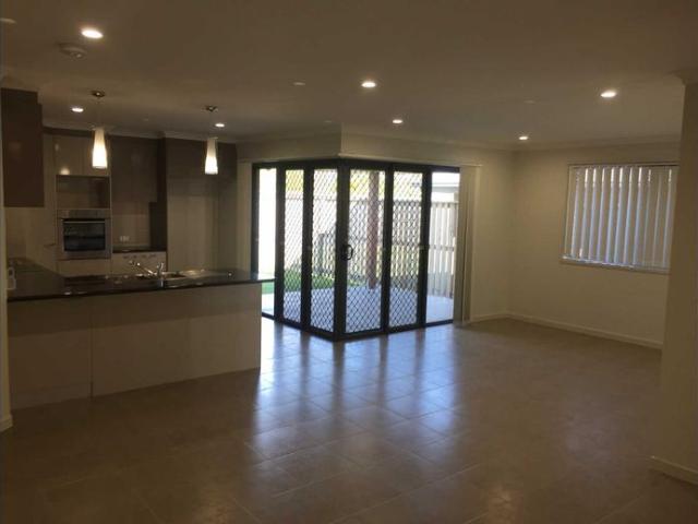 Family Home in Central Lakes LOCATION!