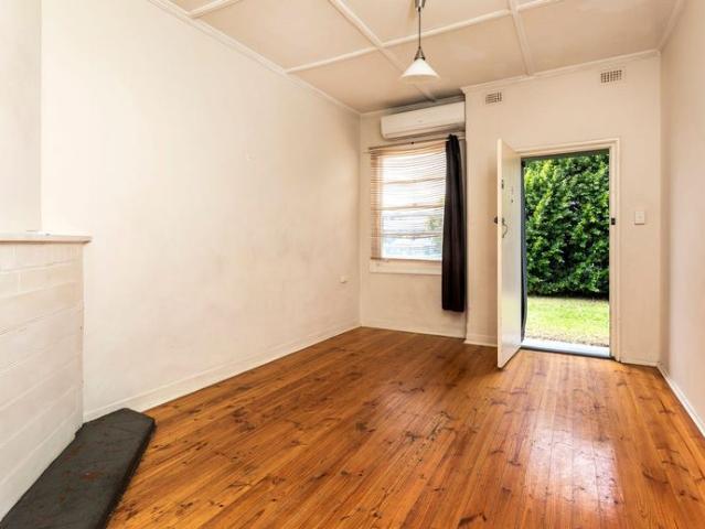 Family Home in Convenient Findon Location