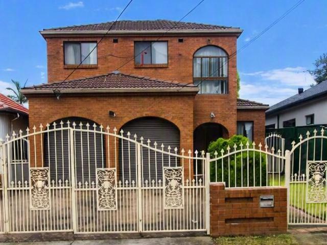 Large family home set in convenient location
