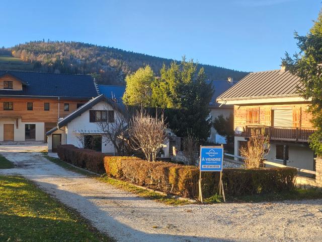 Family Home in Corrençon en Vercors – 112m², South Facing, 50m² Covered Terrace, Pellet Stove Heating