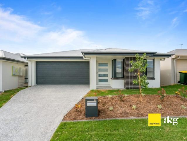 Family Home in Eden's Crossing Estate