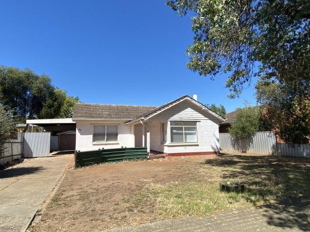 Family Home in Elizabeth