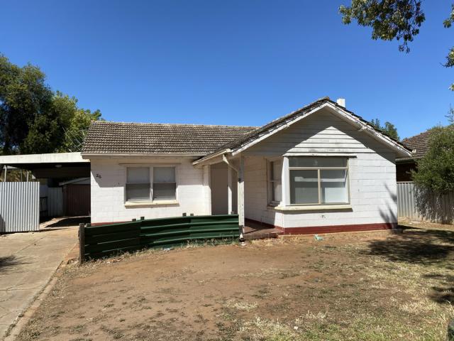 Family Home in Elizabeth
