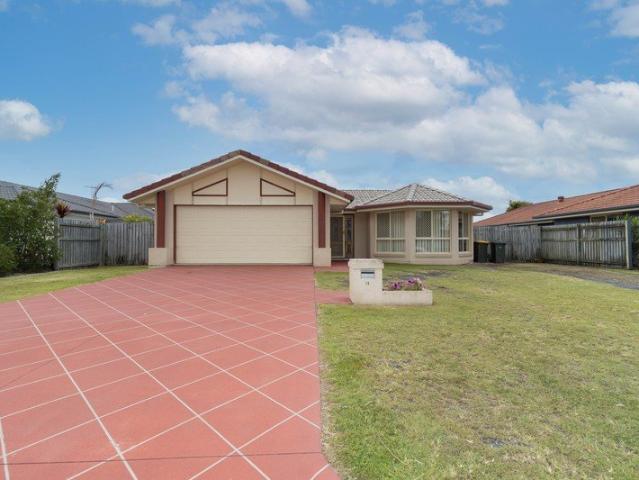 FAMILY HOME IN ELI WATERS