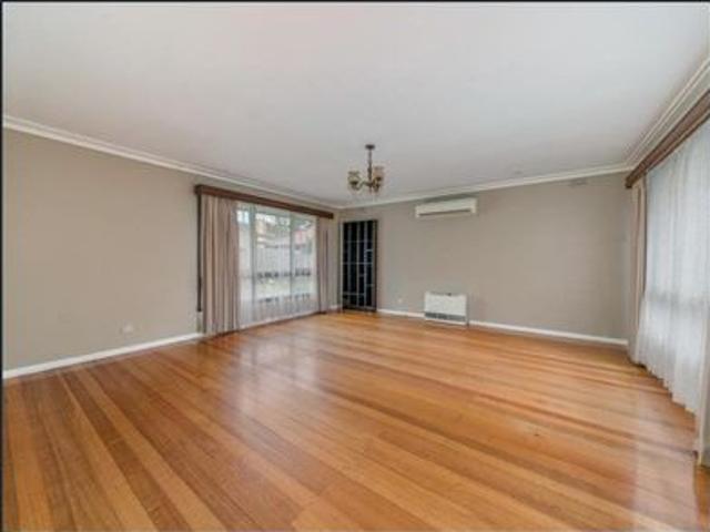 Family Home In Excellent Location