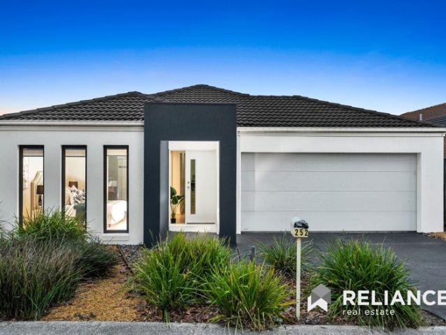 Family Home in Fantastic Location!