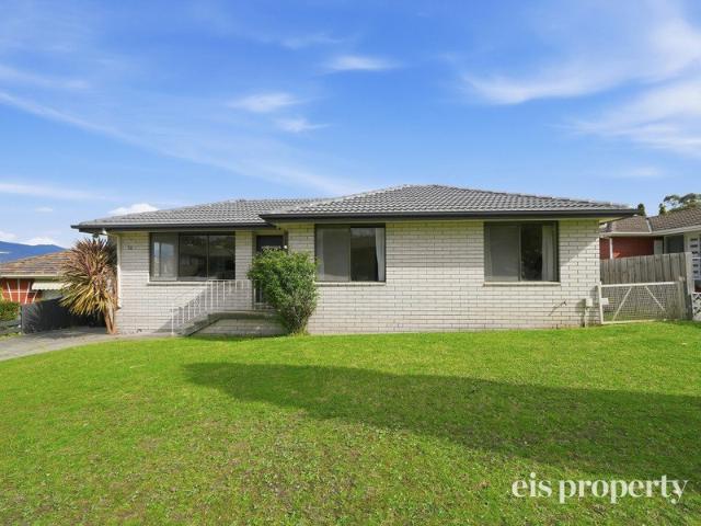 Family Home In Geilston Bay