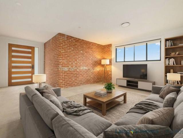 Family home In Goulburn