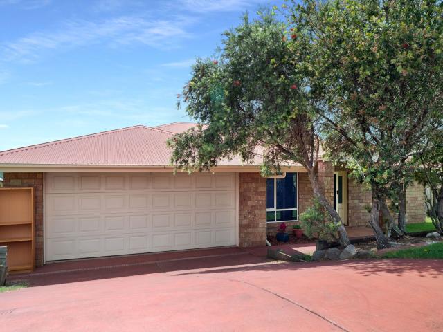 Family Home in Glenvale!
