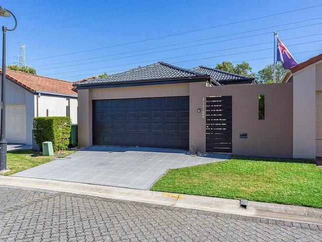 FAMILY HOME IN GREAT LOCATION !