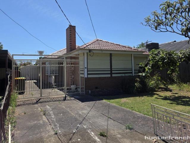 FAMILY HOME IN GREAT LOCATION
