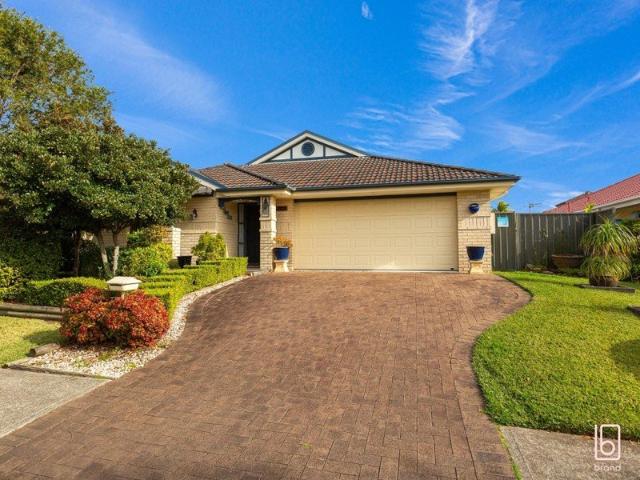 Family Home in Hamlyn Terrace