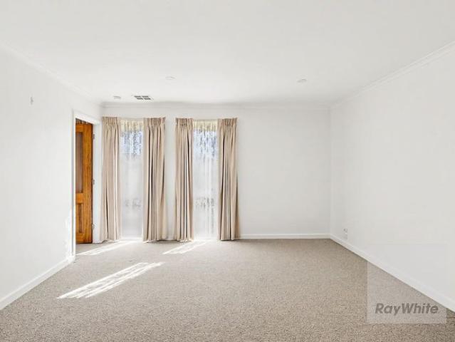 Family Home in Heart of Bundoora